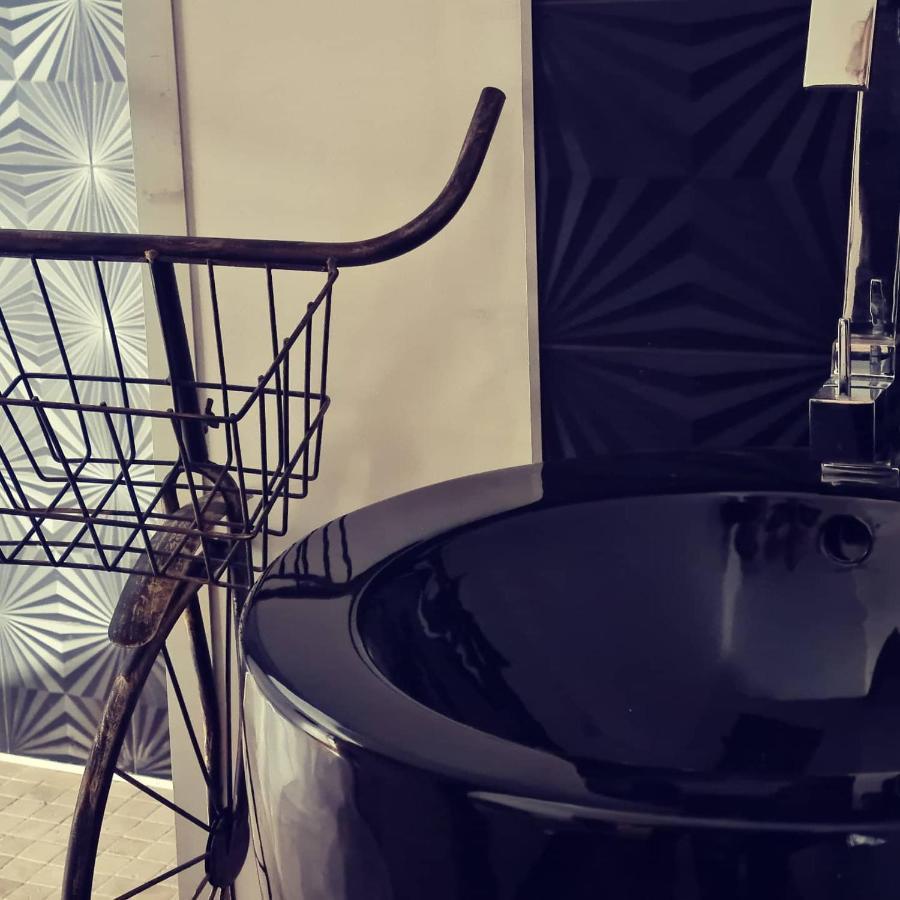 Le Monde D'Echozellia Hotel Saint-Germain-des-Champs Ngoại thất bức ảnh